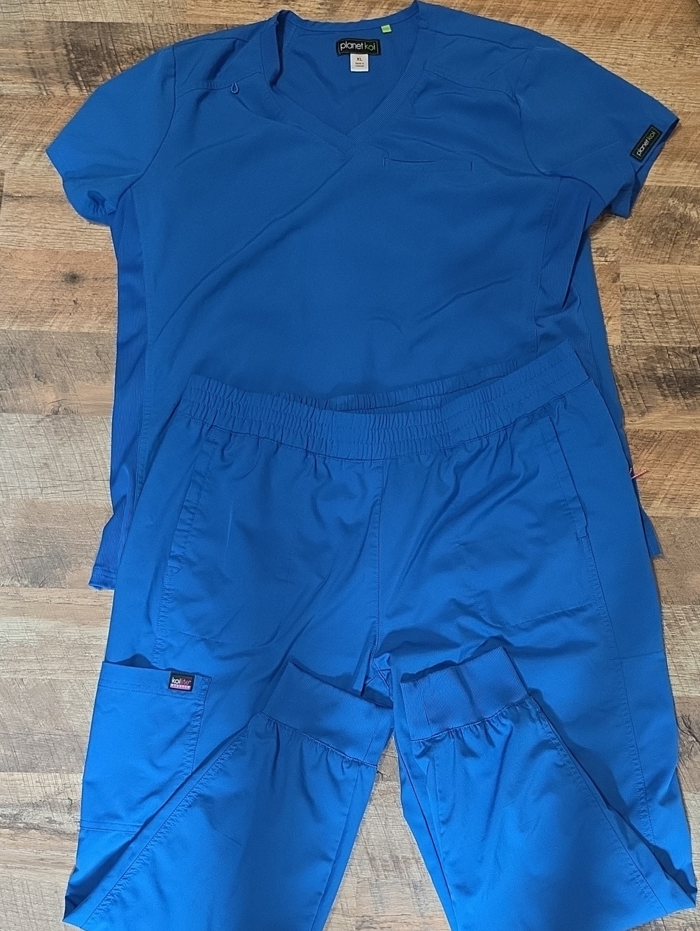 Koi Scrub Set